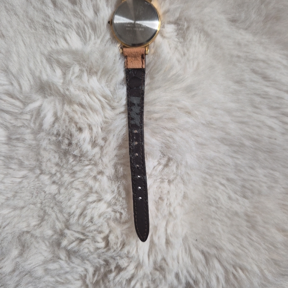 Disney Watch Mickey Mouse Gold Tone The Walt Disney Company Wristwatch Analog ✨️ - Picture 7 of 10
